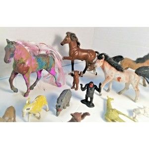 Lot 18 Plastic Toy Animals -Horses Lion Bear Zebra Safari Pony Giraffe Elephant